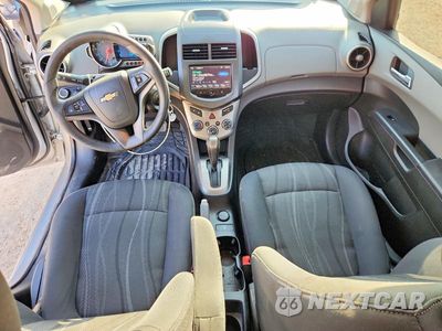 Zdjęcie 8 z 12 samochodu: 2016 CHEVROLET SONIC LT VIN:1G1JC6SB5G4103603 - miniatura