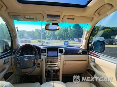 Zdjęcie 7 z 10 samochodu: 2013 LEXUS LX 570 VIN:JTJHY7AX5D4113437 - miniatura