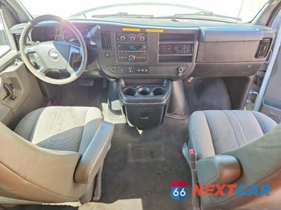 Zdjęcie 8 z 13 samochodu: 2014 CHEVROLET EXPRESS G3500 LT VIN:1GAZG1FA6E1208452 - miniatura