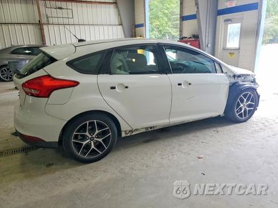 Trzecie zdjęcie samochodu z tyłu: 2017 FORD FOCUS SEL VIN:1FADP3M25HL213049 - miniatura