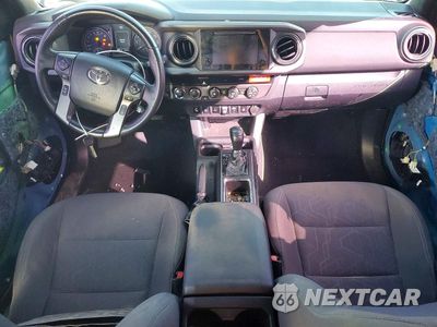 Zdjęcie 8 z 12 samochodu: 2019 TOYOTA TACOMA SR V6 VIN:3TMCZ5AN7KM202313 - miniatura