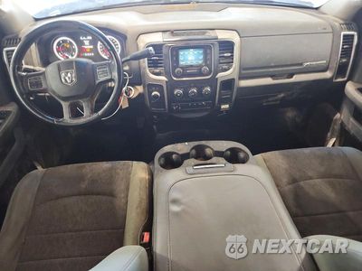 Zdjęcie 8 z 12 samochodu: 2018 RAM 2500 SLT VIN:3C6UR5JL9JG156233 - miniatura