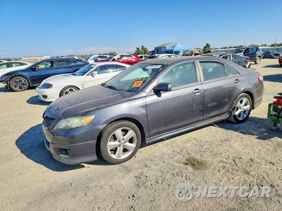 2011 TOYOTA CAMRY SE 4T1BF3EK6BU640546 - główne zdjęcie licytacji z USA - miniatura