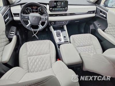 Zdjęcie 8 z 13 samochodu: 2023 MITSUBISHI OUTLANDER SEL VIN:JA4T5VA97PZ062357 - miniatura