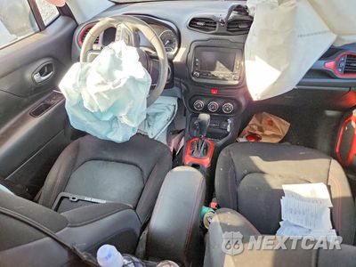Zdjęcie 8 z 13 samochodu: 2017 JEEP RENEGADE TRAILHAWK VIN:ZACCJBCB9HPG16286 - miniatura