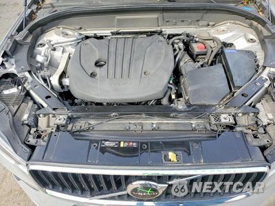 Zdjęcie 12 z 13 samochodu: 2022 VOLVO XC60 B5 MOMENTUM VIN:YV4L12RK6N1915685 - miniatura