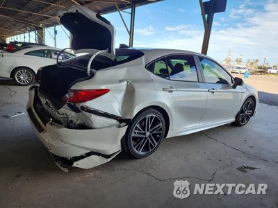 Trzecie zdjęcie samochodu z tyłu: 2025 TOYOTA CAMRY XSE VIN:4T1DAACK3SU642642 - miniatura