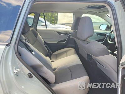 Zdjęcie 11 z 14 samochodu: 2021 TOYOTA RAV4 XLE VIN:2T3P1RFV6MW176832 - miniatura