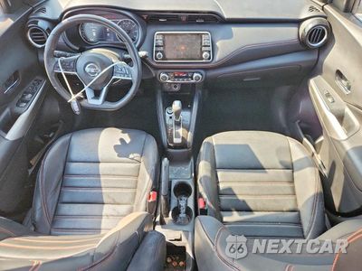 Zdjęcie 8 z 14 samochodu: 2019 NISSAN KICKS SR VIN:3N1CP5CU3KL480029 - miniatura