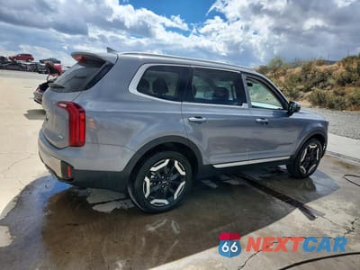 Trzecie zdjęcie samochodu z tyłu: 2025 KIA TELLURIDE S VIN:5XYP6DGC8SG696897 - miniatura
