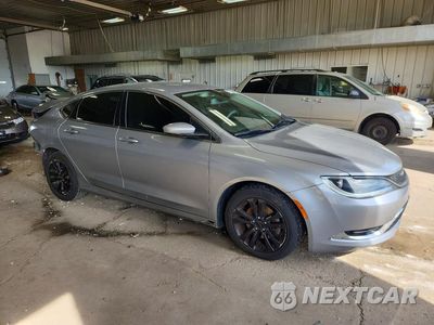 Czwarte zdjęcie samochodu z boku: 2016 CHRYSLER 200 LIMITED VIN:1C3CCCAB8GN101410 - miniatura