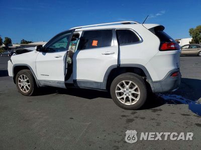 Drugie zdjęcie samochodu z przodu: 2015 JEEP CHEROKEE LATITUDE VIN:1C4PJMCS2FW523557 - miniatura