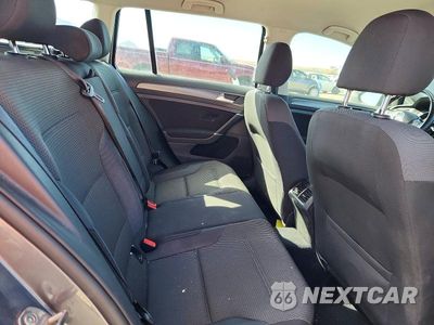 Zdjęcie 10 z 12 samochodu: 2018 VOLKSWAGEN GOLF SPORTWAGEN S VIN:3VW117AU6JM752454 - miniatura