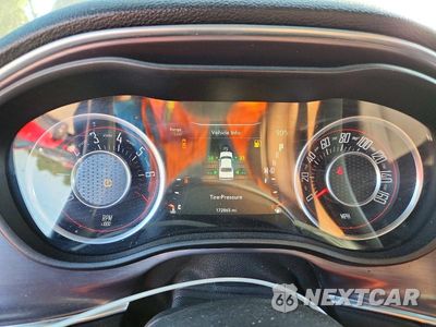 Zdjęcie 9 z 12 samochodu: 2015 DODGE CHALLENGER SXT VIN:2C3CDZAG4FH864995 - miniatura