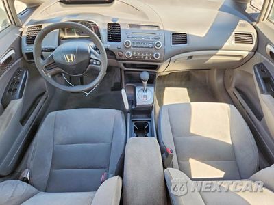 Zdjęcie 8 z 12 samochodu: 2006 HONDA CIVIC LX VIN:1HGFA16536L083318 - miniatura