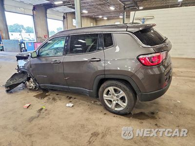 Drugie zdjęcie samochodu z przodu: 2024 JEEP COMPASS LATITUDE VIN:3C4NJDBN4RT607733 - miniatura