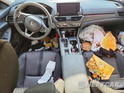 Zdjęcie 8 z 13 samochodu: 2020 HONDA ACCORD EX VIN:1HGCV1F43LA133088 - miniatura