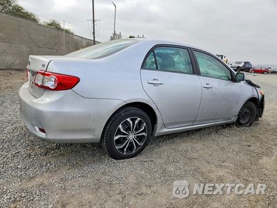 Trzecie zdjęcie samochodu z tyłu: 2012 TOYOTA COROLLA LE VIN:2T1BU4EE5CC884908 - miniatura