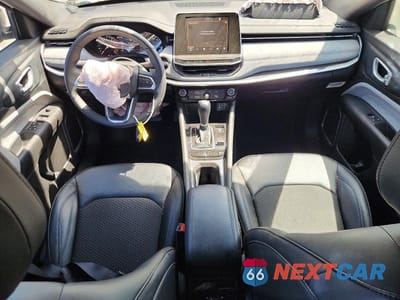 Zdjęcie 8 z 12 samochodu: 2025 JEEP COMPASS LATITUDE VIN:3C4NJDBN1ST592890 - miniatura