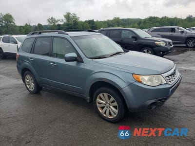Czwarte zdjęcie samochodu z boku: 2012 SUBARU FORESTER 2.5X PREMIUM VIN:JF2SHADCXCH448393 - miniatura