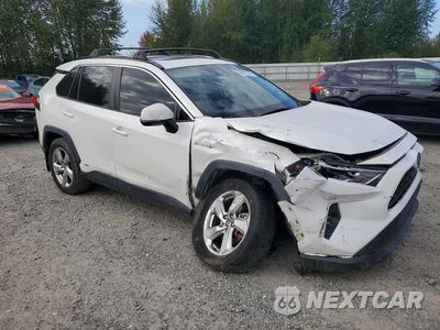 Czwarte zdjęcie samochodu z boku: 2021 TOYOTA RAV4 HYBRID XLE PREMIUM VIN:4T3B6RFV5MU056709 - miniatura