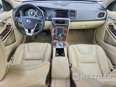 Zdjęcie 8 z 12 samochodu: 2012 VOLVO S60 T5 VIN:YV1622FS6C2099743 - miniatura