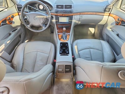 Zdjęcie 8 z 12 samochodu: 2005 MERCEDES-BENZ E 320 VIN:WDBUF65J95A668416 - miniatura
