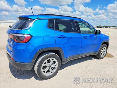 Trzecie zdjęcie samochodu z tyłu: 2025 JEEP COMPASS LATITUDE VIN:3C4NJDBN8ST586262 - miniatura