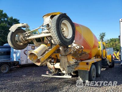 Trzecie zdjęcie samochodu z tyłu: 2017 KENWORTH W900 READY MIX TRUCK VIN:1NKWL70X6HJ175915 - miniatura