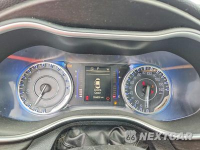 Zdjęcie 9 z 12 samochodu: 2016 CHRYSLER 200 LIMITED VIN:1C3CCCAB3GN150269 - miniatura