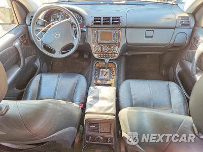 Zdjęcie 8 z 14 samochodu: 2005 MERCEDES-BENZ ML 350 VIN:4JGAB57E05A522072 - miniatura