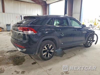 Trzecie zdjęcie samochodu z tyłu: 2021 VOLKSWAGEN ATLAS CROSS SPORT SE VIN:1V2LC2CA2MC202135 - miniatura