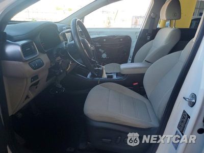 Zdjęcie 7 z 13 samochodu: 2019 KIA SORENTO LX V6 VIN:5XYPGDA51KG479179 - miniatura