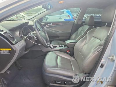Zdjęcie 7 z 12 samochodu: 2013 HYUNDAI SONATA LIMITED 2.0T VIN:5NPEC4AB2DH780046 - miniatura