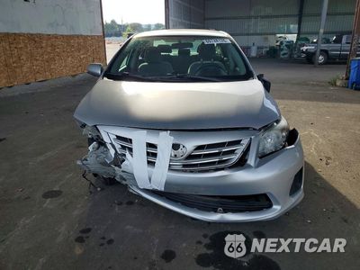 Piąte zdjęcie samochodu w środku: 2013 TOYOTA COROLLA LE VIN:2T1BU4EE9DC033082 - miniatura