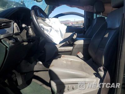 Zdjęcie 7 z 13 samochodu: 2019 CHEVROLET SUBURBAN K1500 LT VIN:1GNSKHKC7KR353544 - miniatura