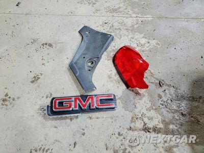 Zdjęcie 13 z 14 samochodu: 2016 GMC TERRAIN DENALI VIN:2GKFLRE31G6355659 - miniatura