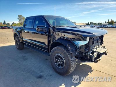 Czwarte zdjęcie samochodu z boku: 2025 FORD F150 RAPTOR VIN:1FTFW1RG4SFB12430 - miniatura