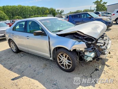 Czwarte zdjęcie samochodu z boku: 2012 FORD FUSION S VIN:3FAHP0GA7CR213020 - miniatura