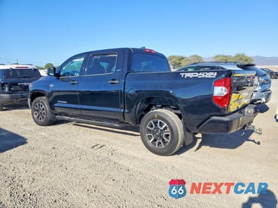 Drugie zdjęcie samochodu z przodu: 2020 TOYOTA TUNDRA SR5 VIN:5TFDY5F13LX907067 - miniatura