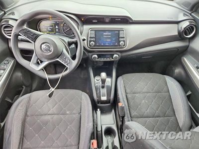 Zdjęcie 8 z 14 samochodu: 2018 NISSAN KICKS SV VIN:3N1CP5CU2JL527744 - miniatura