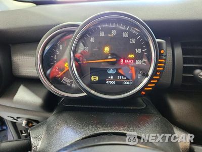 Zdjęcie 9 z 13 samochodu: 2017 MINI COOPER VIN:WMWXU1C3XH2F78167 - miniatura