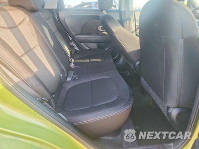 Zdjęcie 10 z 12 samochodu: 2016 KIA SOUL BASE VIN:KNDJN2A2XG7853539 - miniatura