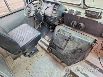 Zdjęcie 8 z 12 samochodu: 1995 CHEVROLET P30 VIN:1GBGP32KXS3310513 - miniatura