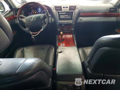 Zdjęcie 8 z 12 samochodu: 2008 LEXUS LS 460L VIN:JTHGL46F385029806 - miniatura