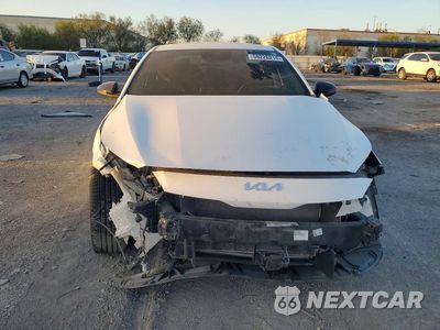 Piąte zdjęcie samochodu w środku: 2023 KIA FORTE GT LINE VIN:3KPF54AD0PE580050 - miniatura