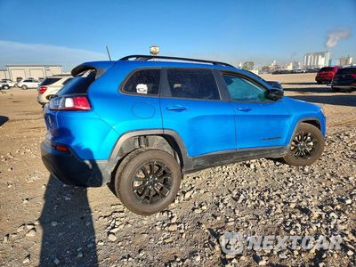Trzecie zdjęcie samochodu z tyłu: 2023 JEEP CHEROKEE ALTITUDE LUX VIN:1C4PJMMB0PD109639 - miniatura