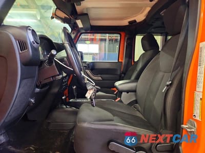 Zdjęcie 7 z 13 samochodu: 2013 JEEP WRANGLER UNLIMITED SPORT VIN:1C4BJWDG5DL520120 - miniatura