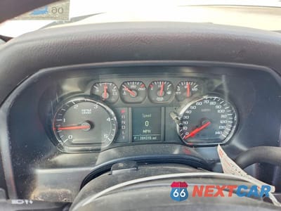 Zdjęcie 9 z 13 samochodu: 2017 CHEVROLET SILVERADO K3500 VIN:1GC3KYCY8HZ292348 - miniatura