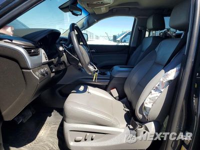 Zdjęcie 7 z 14 samochodu: 2019 CHEVROLET SUBURBAN K1500 LT VIN:1GNSKHKC7KR140500 - miniatura